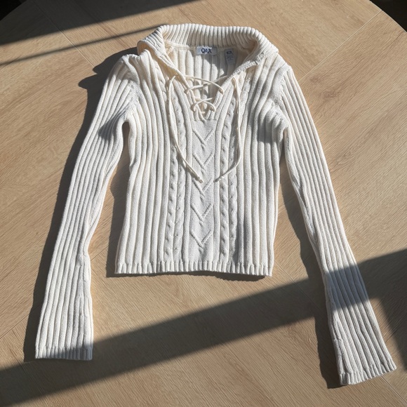 Q&A Sweaters - Vintage Cozy Lace-Up Cable Knit Sweater Hoodie - Cream
